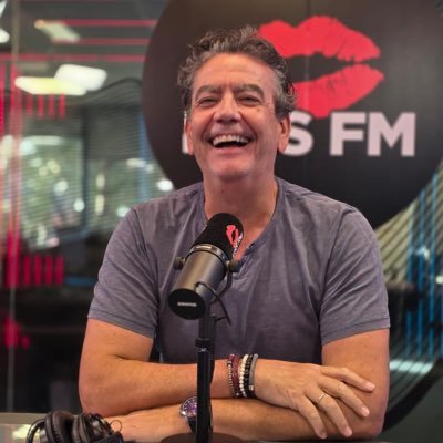 JavierQuero_'s profile picture. Me puedes escuchar en Las mañanas Kiss y en las tardes de RNE y ver en CreActivos formando en comunicación a directivos. “La risa mata al miedo”