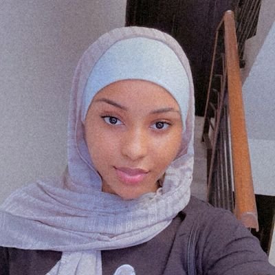 Ayshathadam's profile picture. 