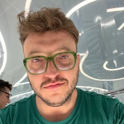 _PattoJR's profile picture. 🇲🇽 Fan de @nodoubt y @gwenstefani desde el 11 de abril de 2000. #PróximaEstación el Podcast⬇️