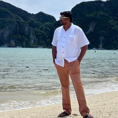 Ren5188's profile picture. 🚀 HST IPL | 🇮🇳 Bhav Bhagwan Che Trader since ‘17 |🐂 Investor| Mentor to 396+ Traders & 1200+ Investors (until 12 Oct 25) | 💻 Amazon | 🎓 PSG Tech & Kongu |