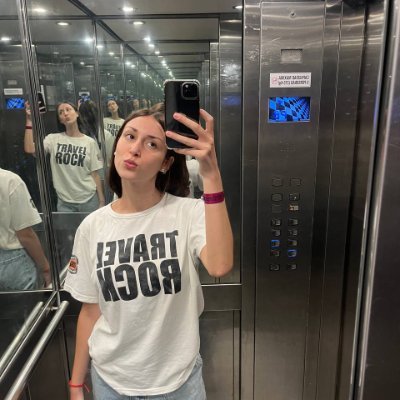 vukclara's profile picture. offline in my head again