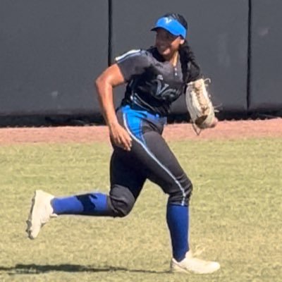 LinaLoGonzo2027's profile picture. The Vault Fastpitch Softball~Howard16 #33 OF “2027” Mater Dei High D1 {Santa Ana, CA} IG: angelina_gonzalez_13