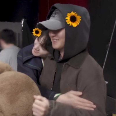 _lizxrd13's profile picture. I luv my silly fangirl life ♡
21, she/her, 🇳🇿
#루시 #원위 #오월오일 #드래곤포니 #데이식스