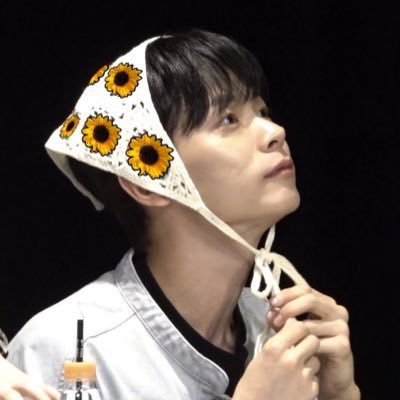 zzhan_0613's profile picture. 고급취미 신예찬 🎻🐶
