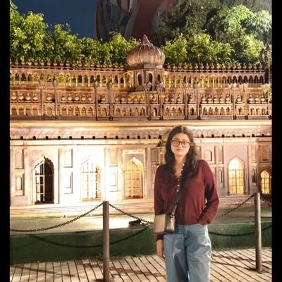 ThatKrishnaGirl's profile picture. It's me and my blurry eyes against the world./Akhileshpaglu💗🎀