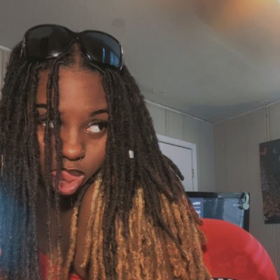 jayykim21's profile picture. it’s my world. luv and light 🪐💫✨🌱🌻 rebirth activating |