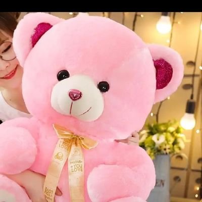 therarefelicity's profile picture. A therapist ✨||Brand storyteller & Copywriter.
politics and books enthusiasts.