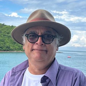 marculyseas's profile picture. Author, publisher and editor of https://t.co/fJdmOBJJ8B