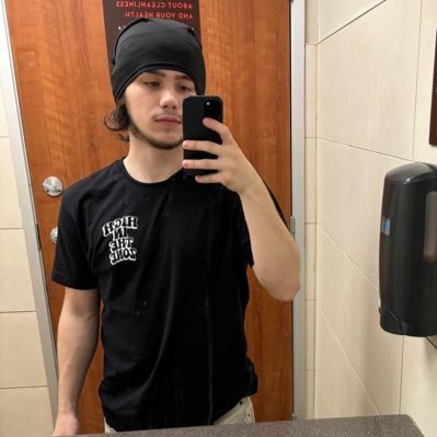 n8worldwide's profile picture. -