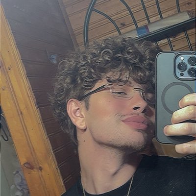 trypozzz's profile picture. discord👀 - kitcof ROBLOX: trypozzXBT