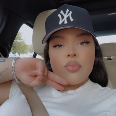 Divas2121's profile picture. New here.⚠️ IG: divas_2121 Snapchat: divas_21 📍🤫