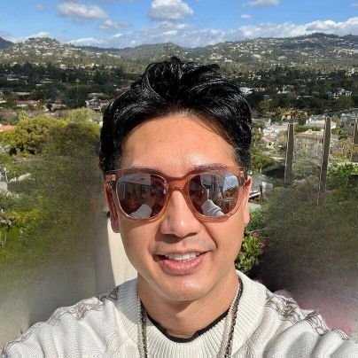 DahBlood86949's profile picture. Plastic Surgeon Doctor MD