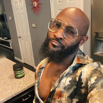 PrettyAnna68123's profile picture. my personal twitter account