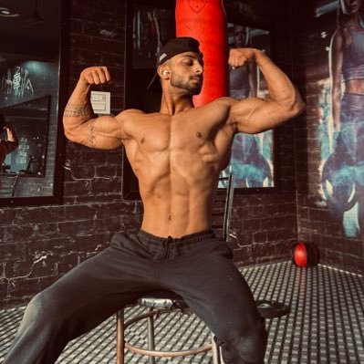 PaperPseb's profile picture. 