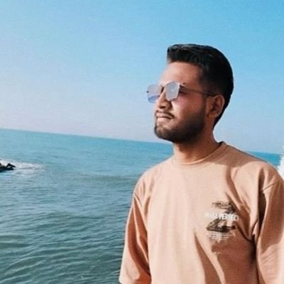 Ammishra23's profile picture. वीर प्रसूता वसुंधरा का गूँज उठा जो नारा हैं
कहो गर्व से हम हिन्दू हैं हिन्दुस्तान हमारा है...
धर्म से बड़ी जाती नहीं होती ।जय श्री राम #सनातनी 🚩🚩