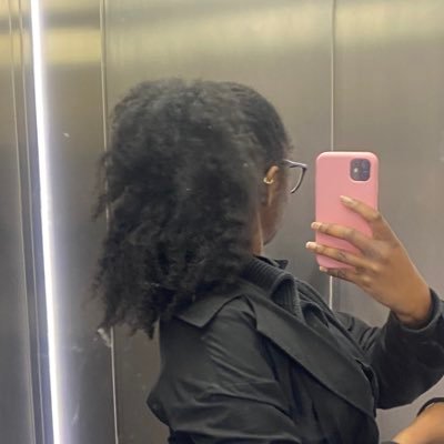 Deb8_'s profile picture. 