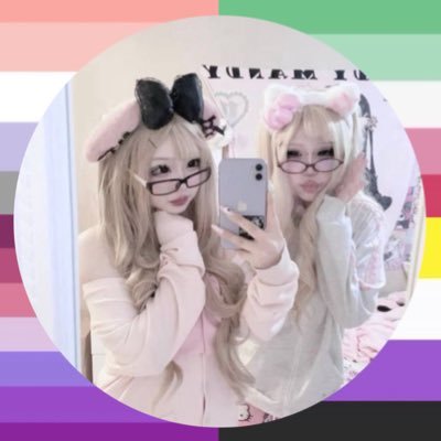krewdiabla's profile picture. they/it/he 🦴 20 yrs old 🦷 # ૮꒰ྀི ཀ ༝ ◕ ꒱ྀིა 🩹life pmo! { pro queer } 🎧abro-almond-cupio-enby | autistic x schizo ~ otherkin ; cute thingz enjoyer! 🍼 agere