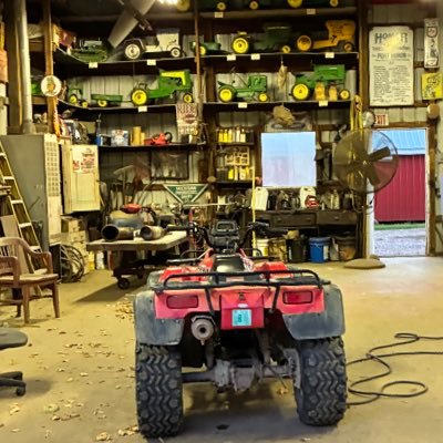 Rediipandi627's profile picture. i like guns tits and trains what else do you want from me? #onepride