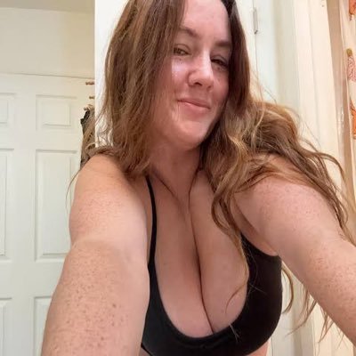 Dirothy6693101's profile picture. 