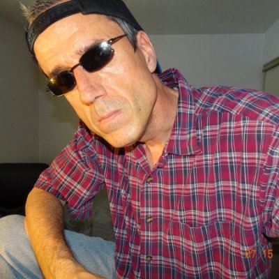 renan53439's profile picture. low iq developer