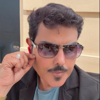 EngKal07's profile picture. مهندس تقنية معلومات وحوسبة ودارس للمحاماة والقانون والسكرتارية التنفيذية والعديد من تخصصات الكمبيوتر ومترجم، رجل لا يعرف المستحيل