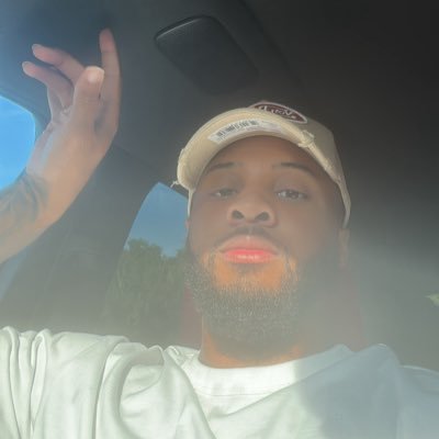 OfficialxKee's profile picture. I solemnly swear that I am up to no good🪄| Veteran 🛩️| Software Engineer| #blacktechtwitter #FINTECH