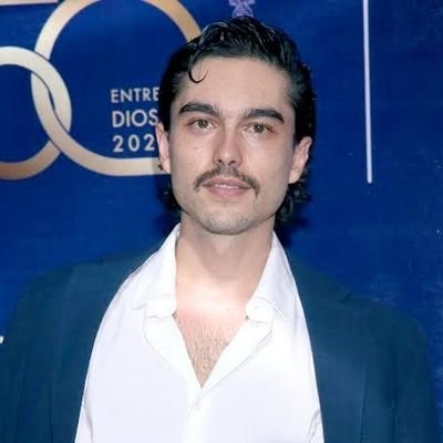 KimbellaVideo's profile picture. Video de Sergio Mayer Mori vuelve a encender X, clip filtrado ya es tendencia total, miles comentan el momento en el jacuzzi, ¿mito o realidad? 👀 #SergioMayerM