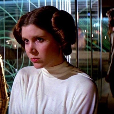 petricharm's profile picture. mostly tweeting about hayden christensen, #sw and #rdr📽️