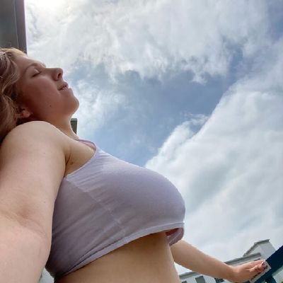 AudueHeidi1088's profile picture. freedom is the open sky but opportunityis the wind.Without both the soul cannot truly fly. #Mega
