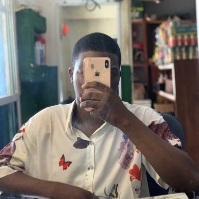 poundsharris001's profile picture. シンプルさは幸福への鍵