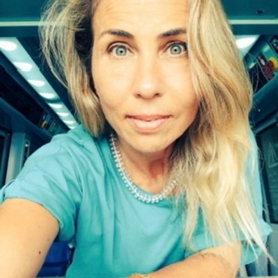 PinkTaxiRunner's profile picture. 
