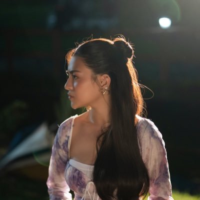 brvrxs's profile picture. people come and go.