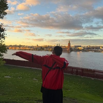 Turuh10's profile picture. terrorismo por oficio e ingeniero informático que es lo mismo #agenda2030