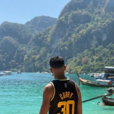 cora_san782's profile picture. 1m90 de chleuh ⛰️            « Ma réussite ne vient que d’Allah. » (Hud 11:18) 💻📈🏦