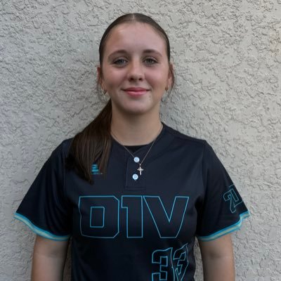 CamiFleck2029's profile picture. •2029• D1Vision National 14u #33 • FLVS• C/SS/UTL• All Glory to God• camifleck2029@gmail.com