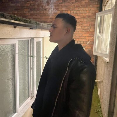 XyouzarX's profile picture. #GG33 #GRINBERG2028 #CUE      Content Creator & Manager «generated 33M+ views on X / TikTok / Youtube»