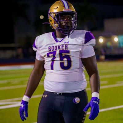 yak_im62049's profile picture. Class of 2026 unrecruited 6'3 280,Ot,DL,G ,3.0 gpa Booker Highschool Sarasota,Florida
