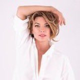 ShaniiaTwain__'s profile picture. I'm rarely impressed 💅