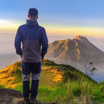 Fa79042Fahri's profile picture. 