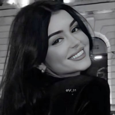 fyf_01's profile picture. عطـاها الله من الوصوف ارقها واعذبها ..🤍