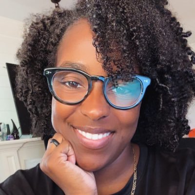 HeavenlySkyes_'s profile picture. Be the light. Marketing + Advocacy. Culture, community & connection. 🔺🐘 #1913. Wife. Mom. (she/her)