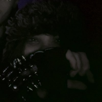 @batshitxoxo