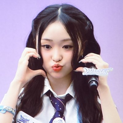 chaerincoded's profile picture. dedicated to supporting #KIMCHAERIN #김채린