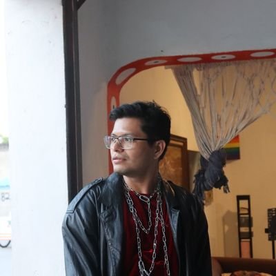 yobainpitecus's profile picture. Irritado con el amor.

Colaborador en la revista digital @memoriasdnomada