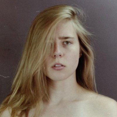 crumblinkingdon's profile picture. ⌖⁀➴ °˖ ➶  
im on ao3 @crumblinkingdon !!