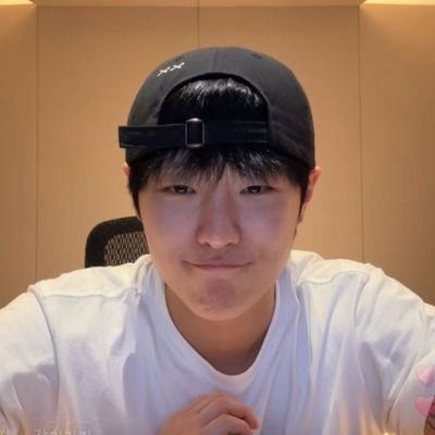 woodz_zzoa's profile picture. ์ง๊ธ์ ํ์ผ์์ด ์ฌ๋ํ์๐งก๐