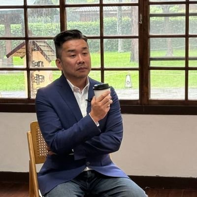 JohnChong_5's profile picture. when a person matters, you don't need to look for them;  you search for them.絕對！