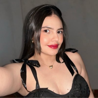 Asantunez's profile picture. 24🍉