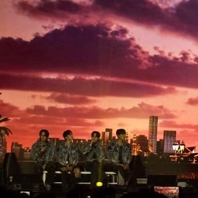 hi5hli5ht's profile picture. 