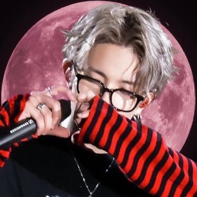 epikaraara's profile picture. making anything and everything about still monster 🖤 8.16.25 ❤️